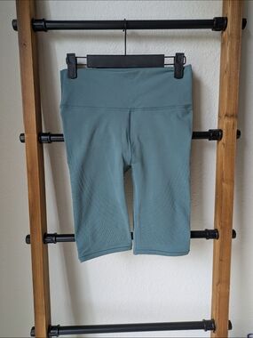 lululemon athletica High-Rise Bike Shorts in Dusty Teal - Size 8